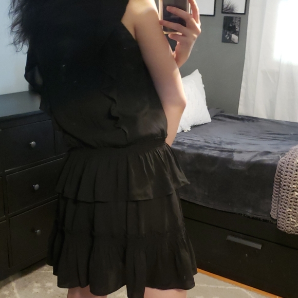 Banana Republic Casual Ruffled Dress - Picture 2 of 8